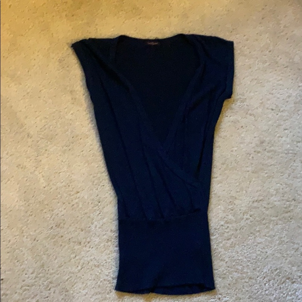 Navy blue knit top